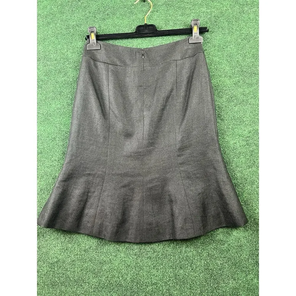 CHANEL Gray Solid Tweed Wool A-Line Knee Length Skirt Zip Logo Size 36